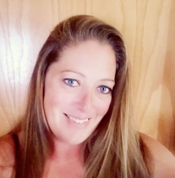 Poshmark profile picture for @held